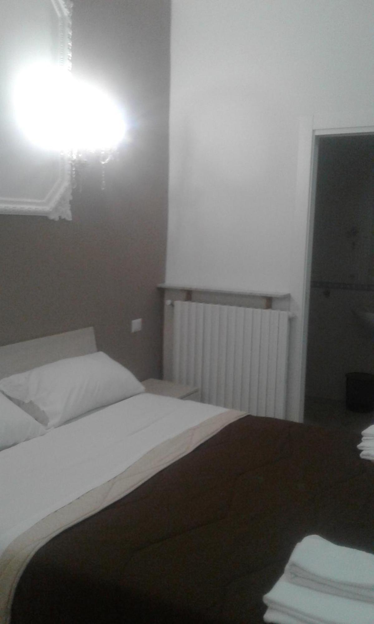 B&Bhotel Emmanuel Napoli Kültér fotó