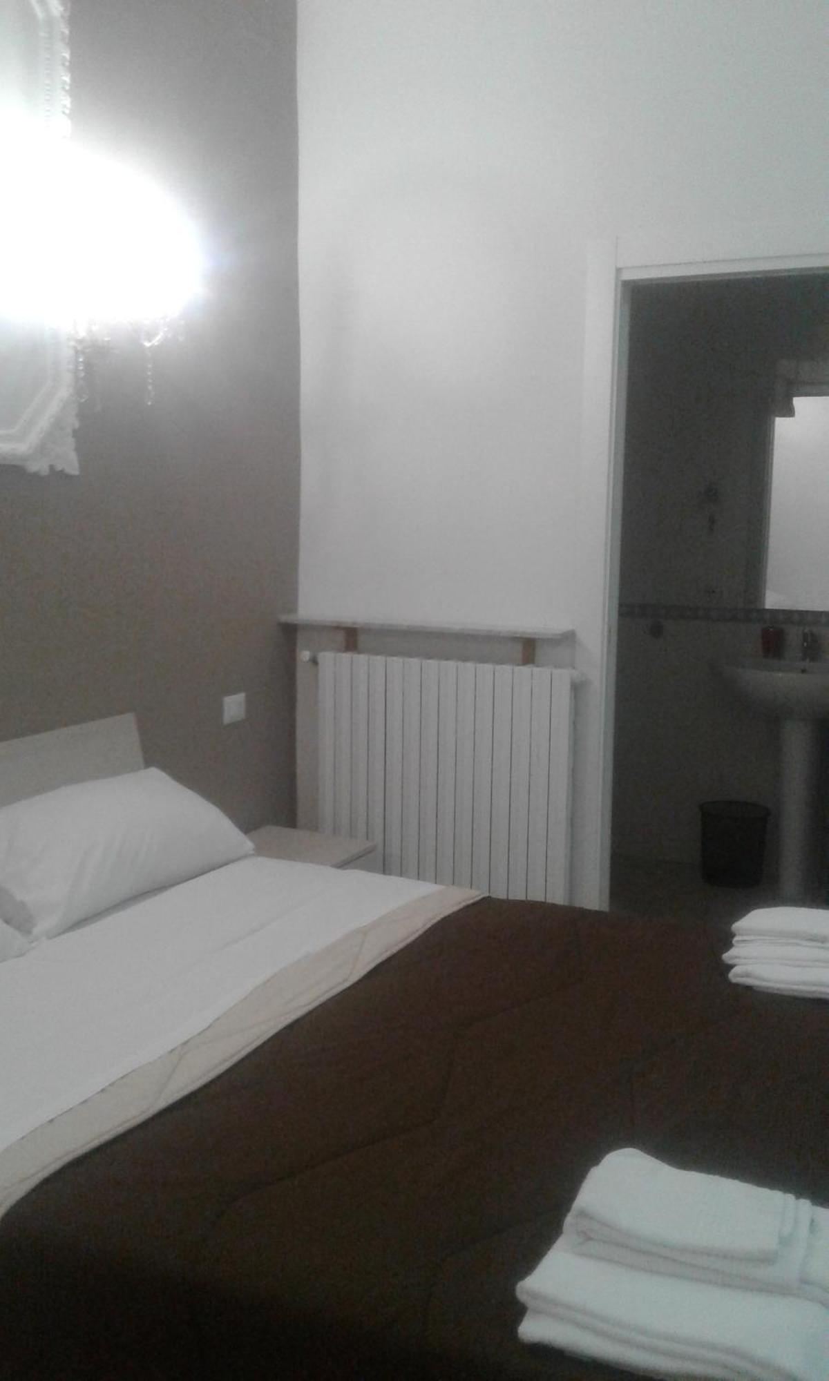 B&Bhotel Emmanuel Napoli Kültér fotó